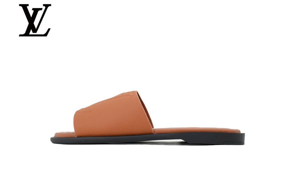 Tan Grained Leather-Look Slides | Sizes 35–46