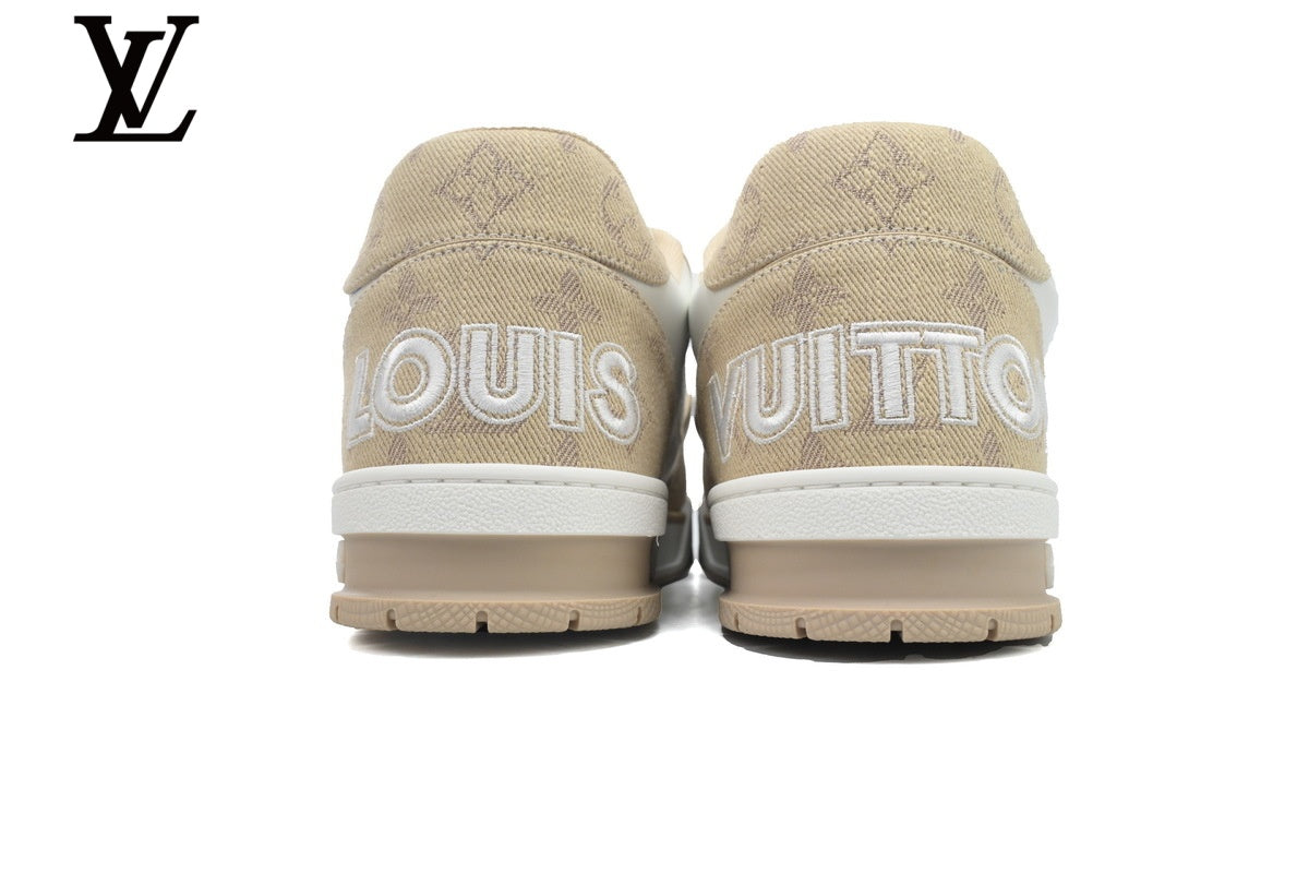 Louis Vuitton Trainer Sneakers – Beige & White