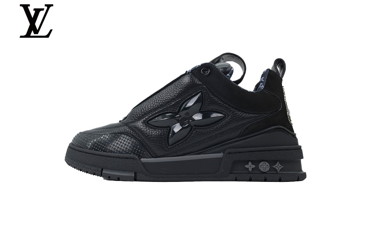 Louis Vuitton Trainer Sneaker – White Embossed Monogram