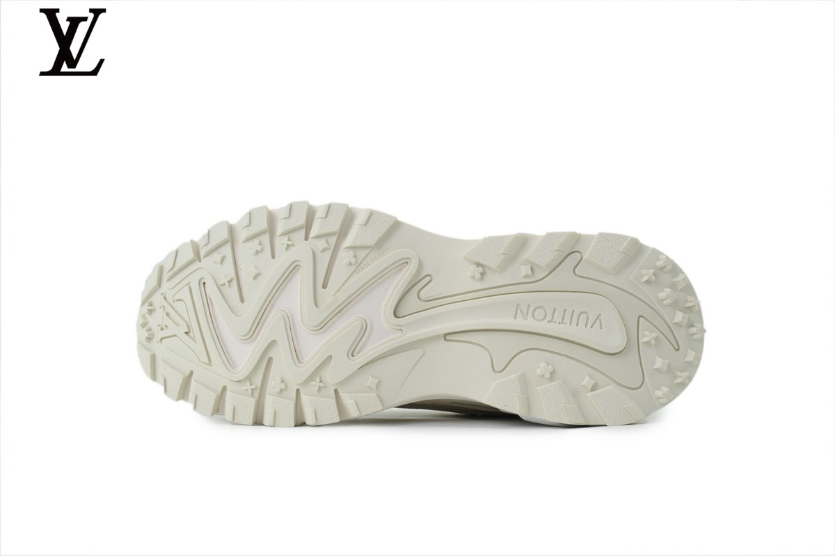 Louis Vuitton LV Run Sneaker – Beige & Grey