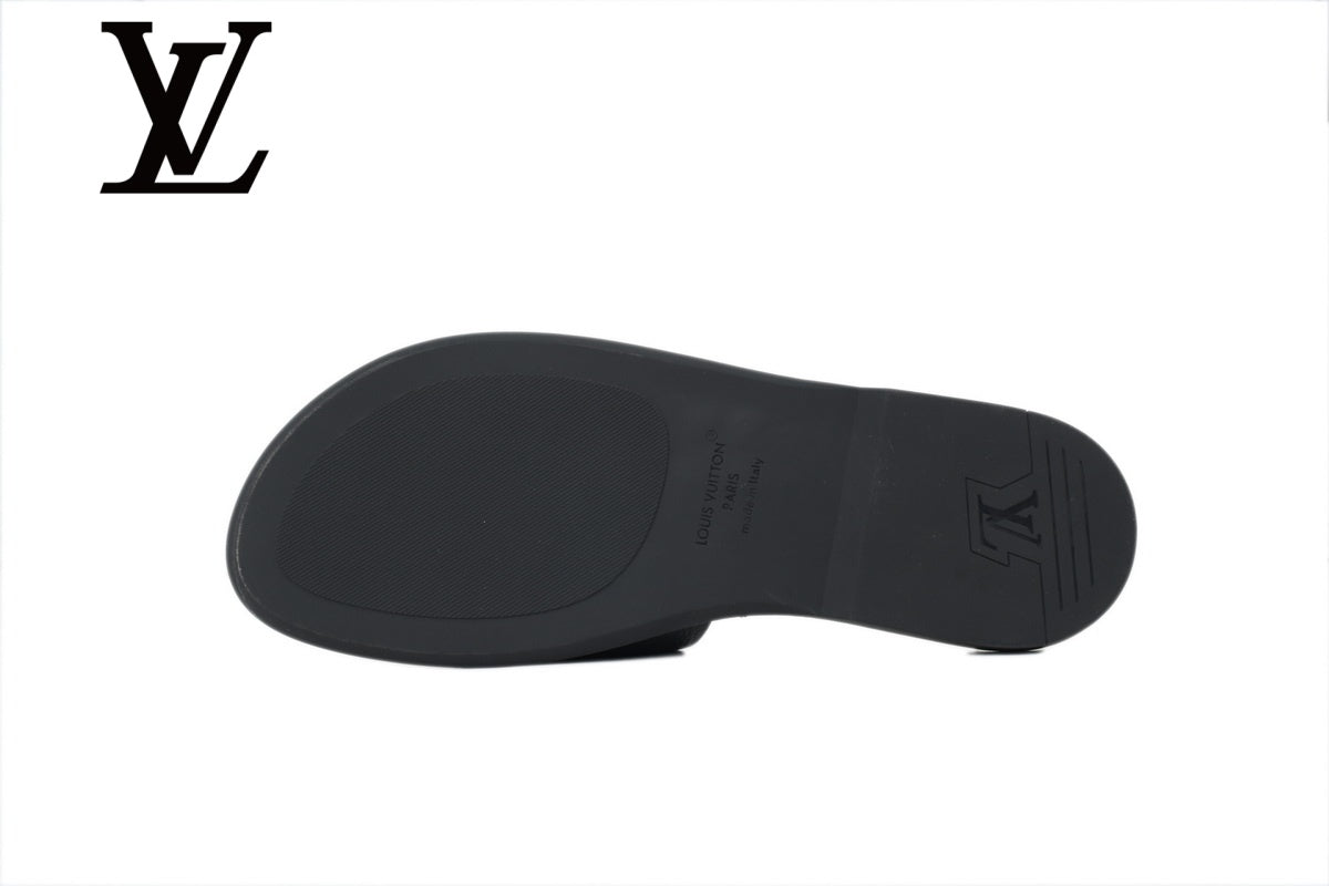 Black Grained Leather-Look Slide Sandals | Sizes 38–46