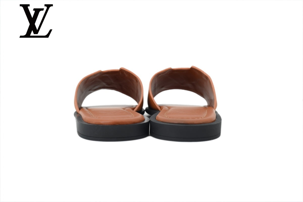 Tan Grained Leather-Look Slides | Sizes 35–46