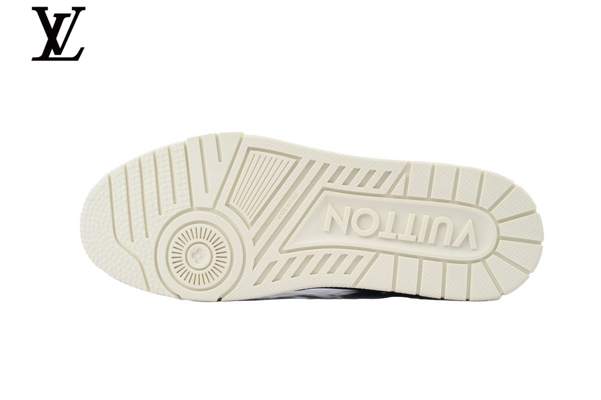 Louis Vuitton Trainer Sneaker – Black Leather