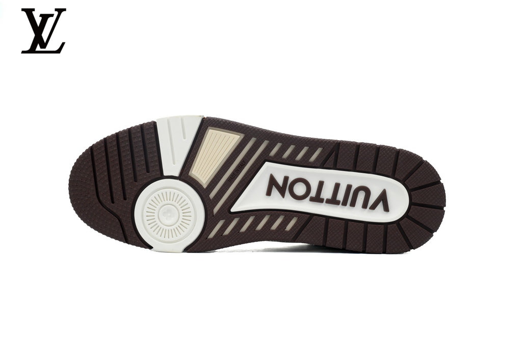 Louis Vuitton Trainer Sneaker – White & Brown Graffiti