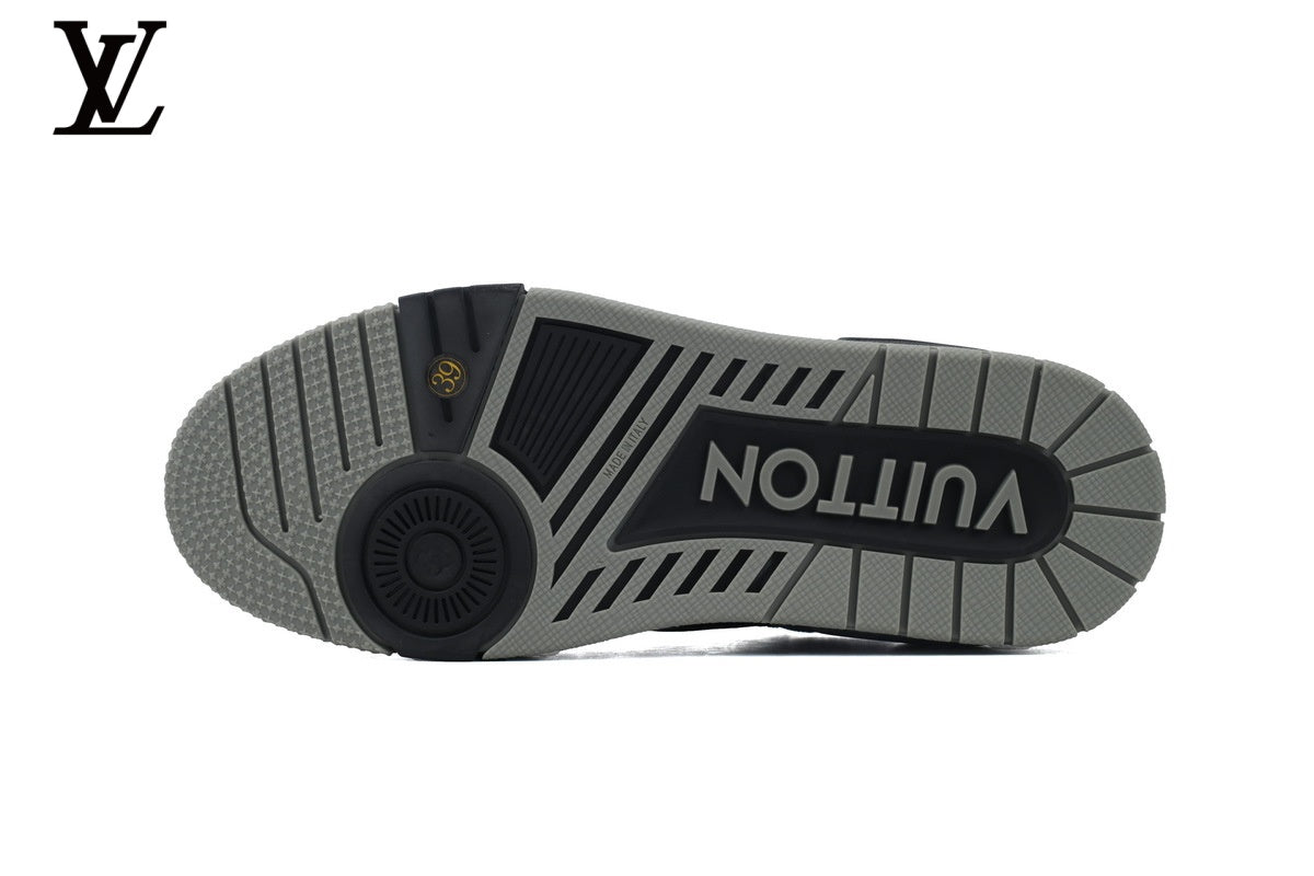 Louis Vuitton Trainer Sneaker – Black Monogram Leather